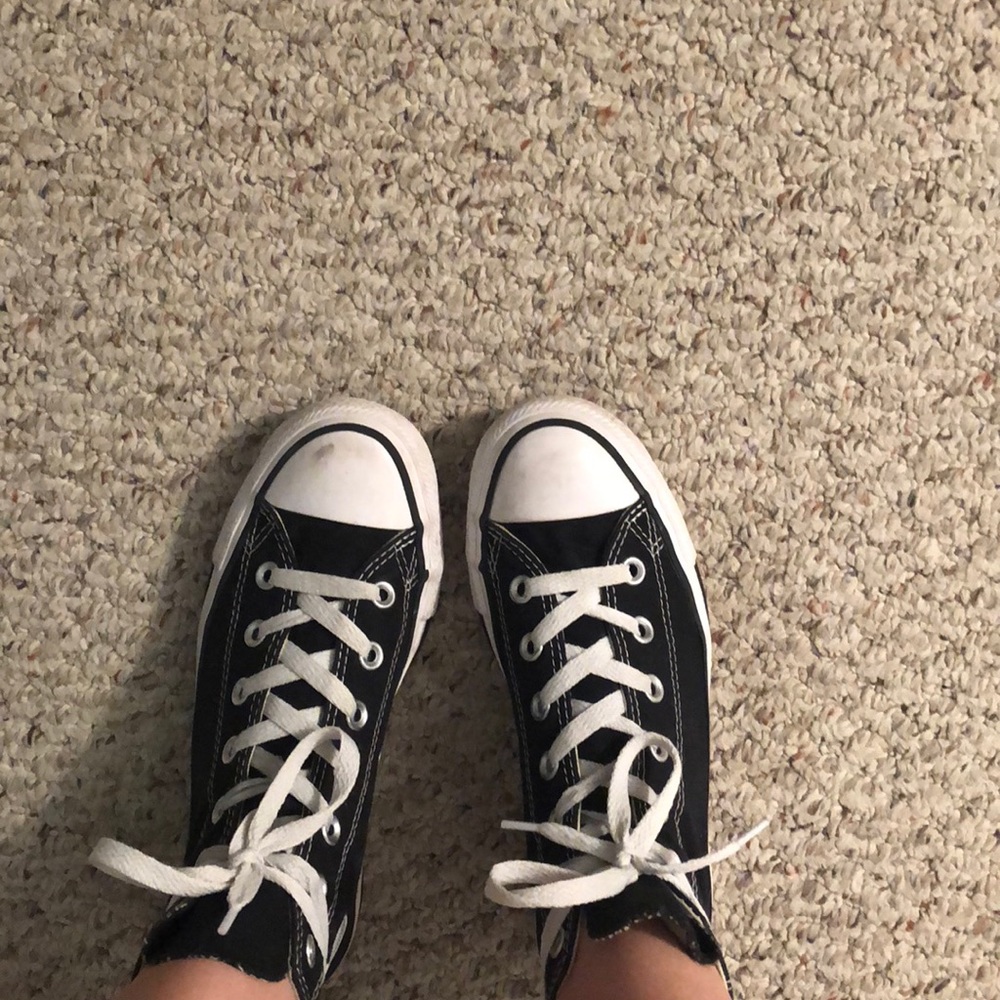 Black Chuck Taylor Converse - High Top